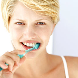 Diş implantı seçerken nelere dikkat etmeli?