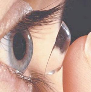 Kontakt lensin bakımı