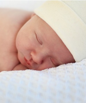 Yenidoğan Bebeklerde Uyku Sorunu